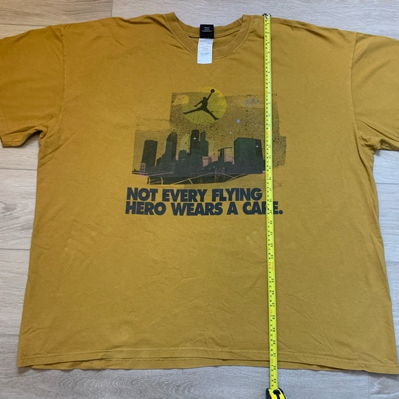 Vintage Nike T- Shirt Michael Jordan Not Every High Flying Hero Wears a Cape - Picture 9 of 10